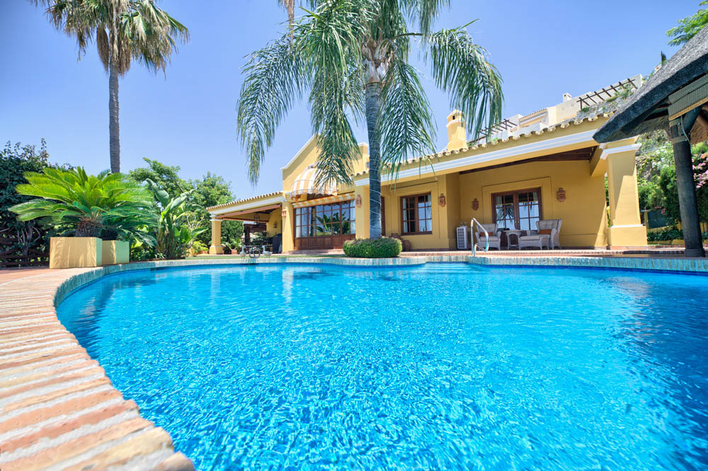 Puerto Los Almendros, villa, marbella, costa del sol, rustic, golf courses, puerto banus, swimming pool, terrace, sea, luxury, spain, property, real estate