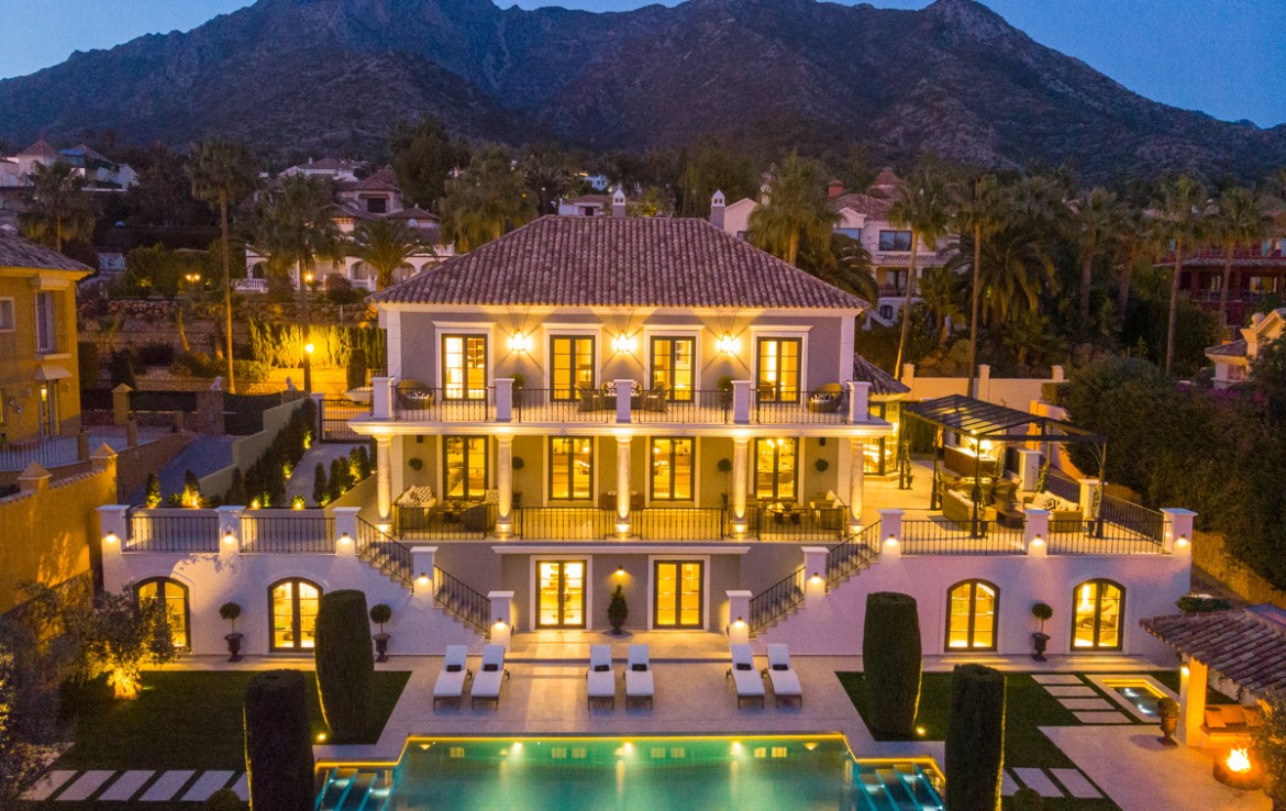 Brand New Villa Sierra Blanca, Marbella, luxury, modern, scandinavian, sun, beach, security, golden mile, investment opportunity, turnkey, furnished, sea