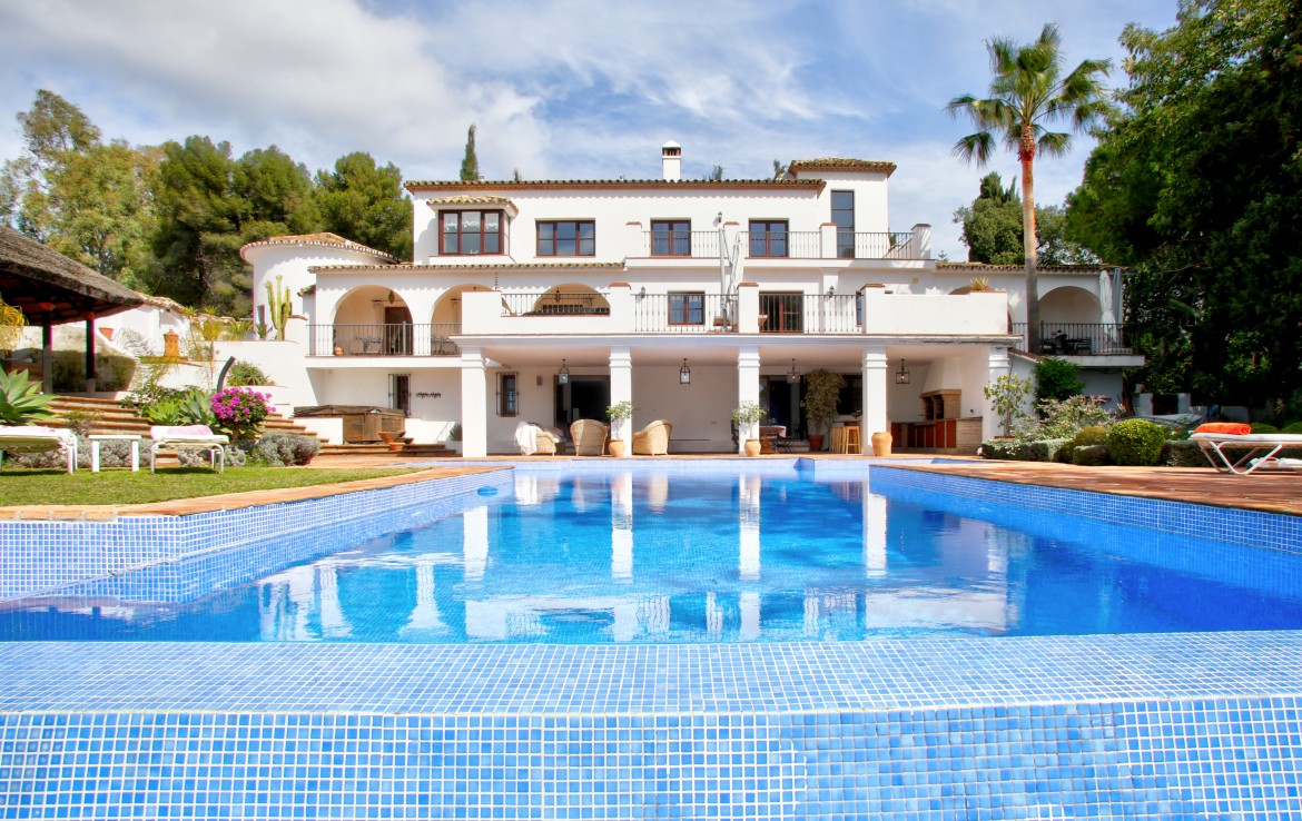 mediterranean style villa, marbella, golden mile, la carolina, close to beach, golf, sea, playa, private swimming pool, rustic, andalusian, sea, garden